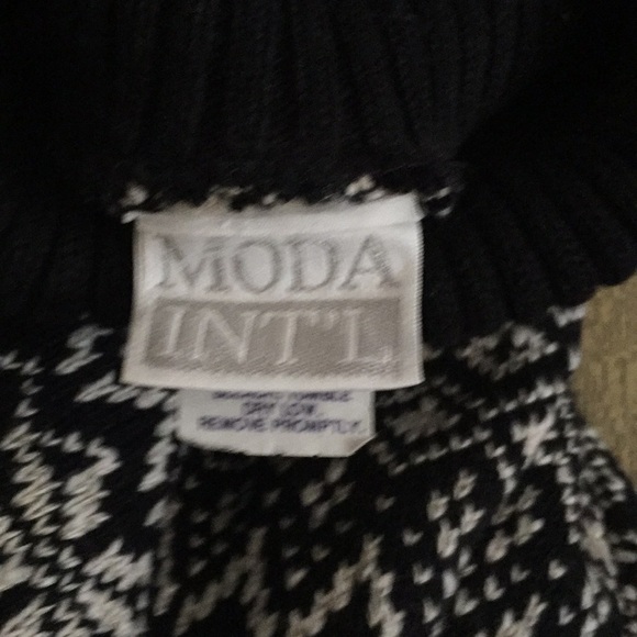 Sweater XS - Picture 2 of 3